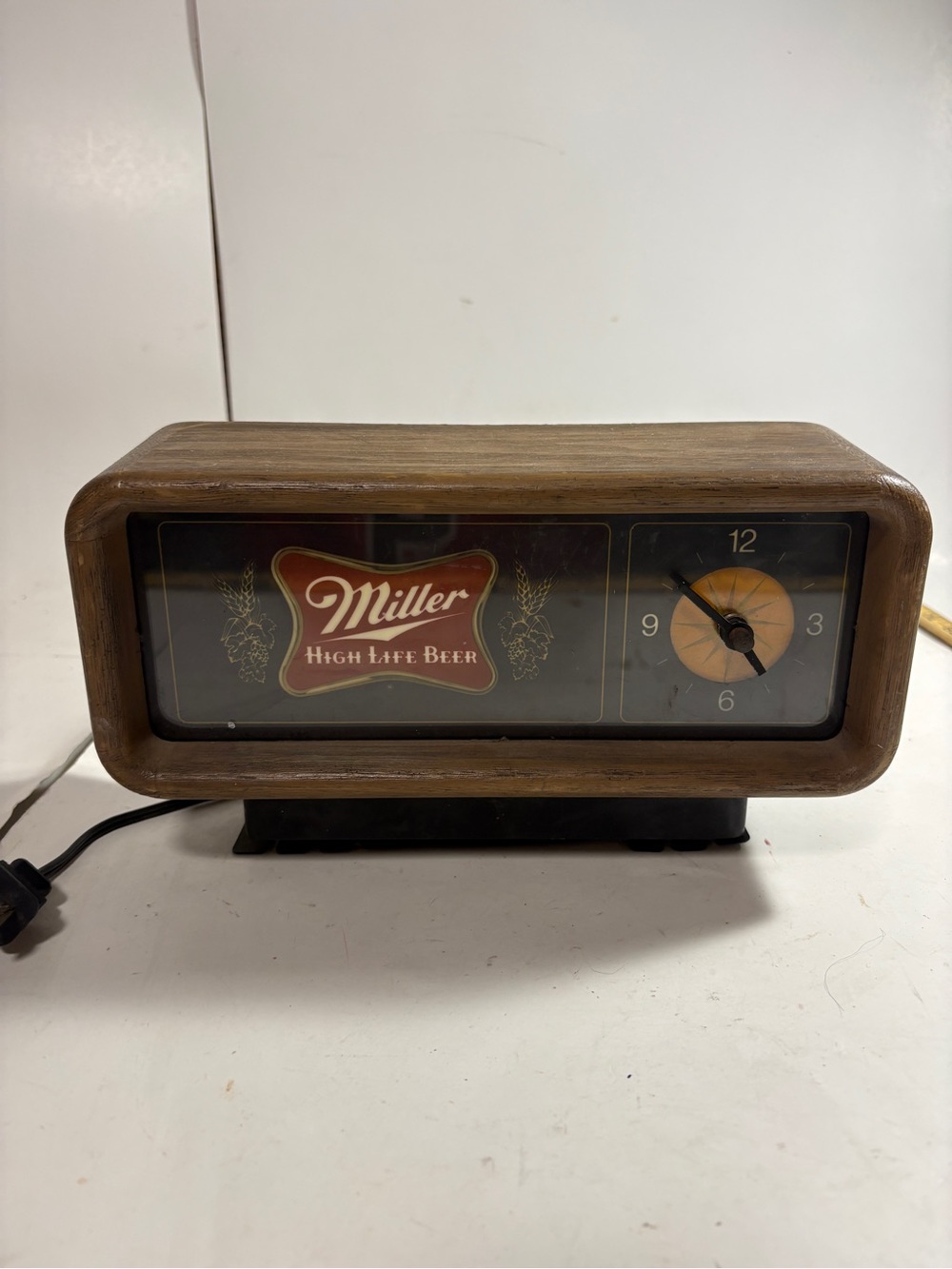 Vintage High Life Clock Needs Repair
